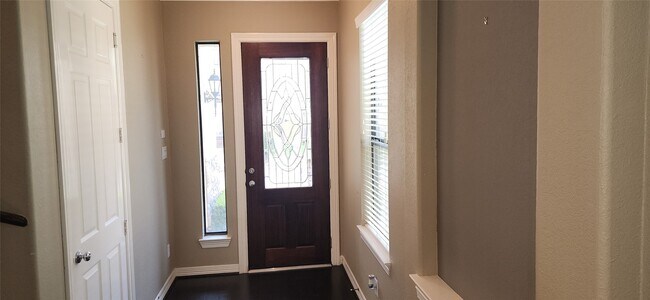 Foto del edificio - 11614 Royal Oaks Crossing