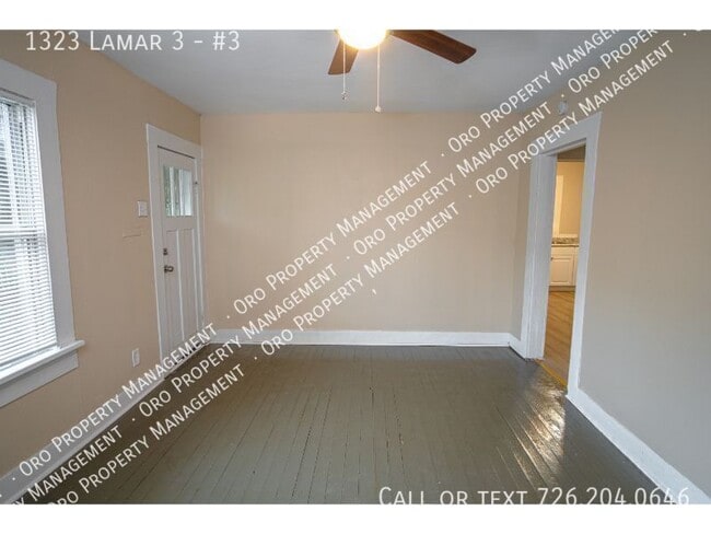 Building Photo - 1323 Lamar St