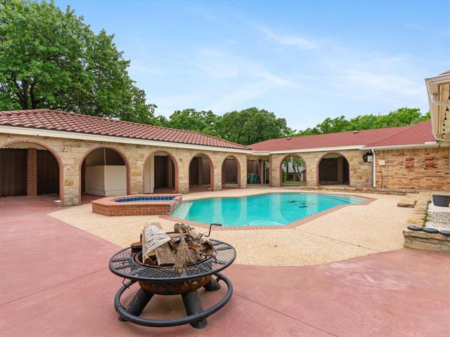 Foto del edificio - 922 Beverly Ct