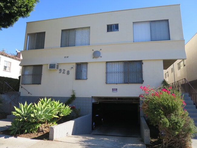 Building Photo - 928 N Ogden Dr