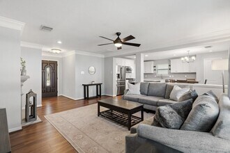 Building Photo - 9426 Coatsworth Dr