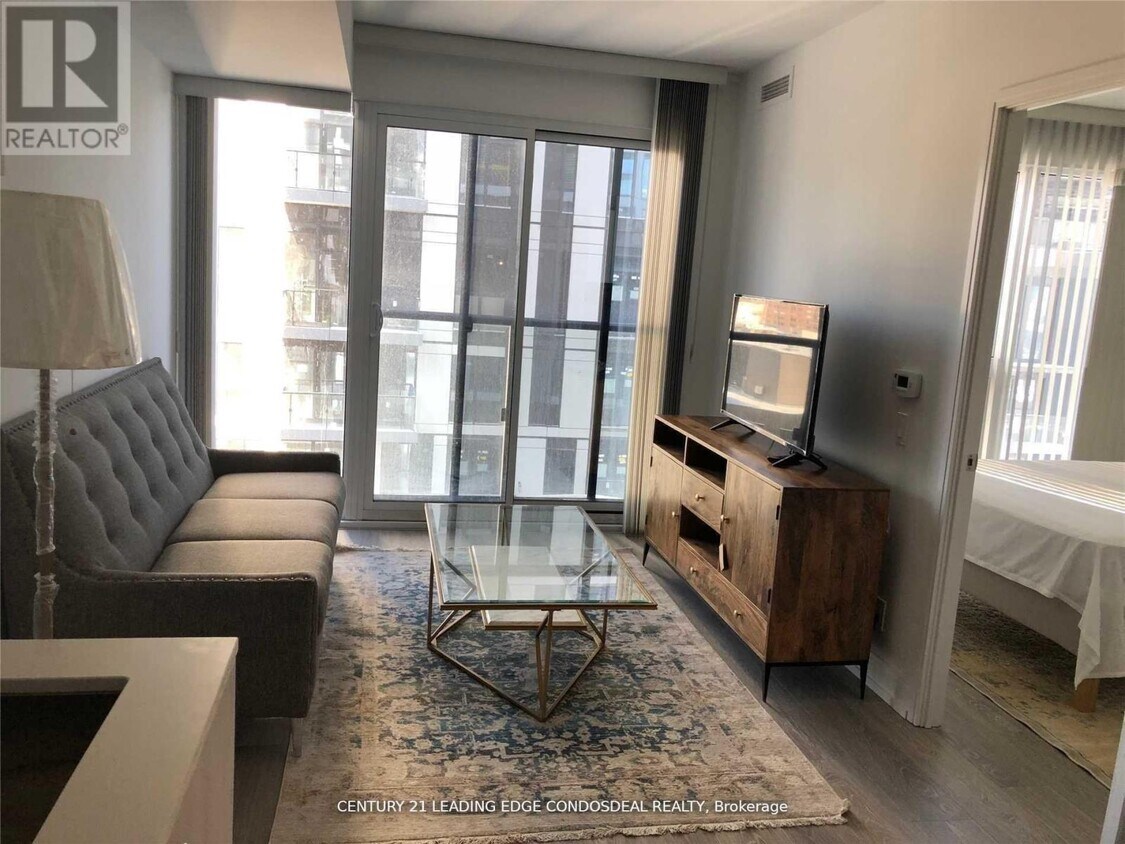 Primary Photo - 181 Dundas St E