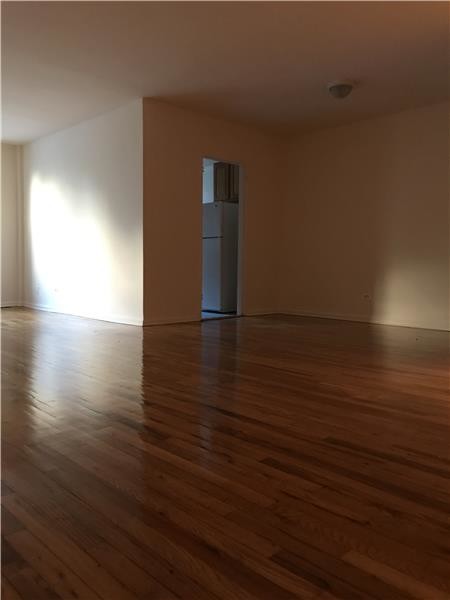 Foto del edificio - 9303 Shore Rd