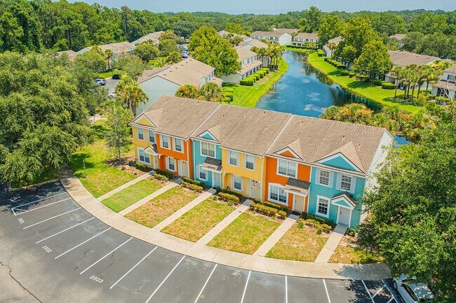 Foto del edificio - 12311 Kensington Lakes Dr