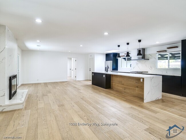 Foto del edificio - 1038 Enderby Way
