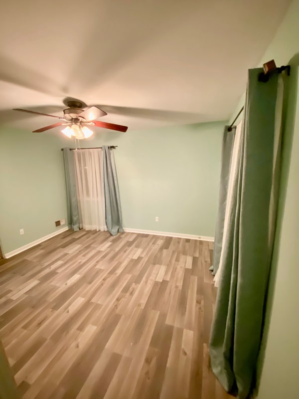 Photo - 12 Annanadale (Annandale, VA)