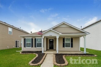 Building Photo - 2336 Blackthorn Dr