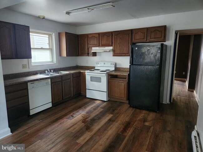 Foto del edificio - 248 W Fairview St