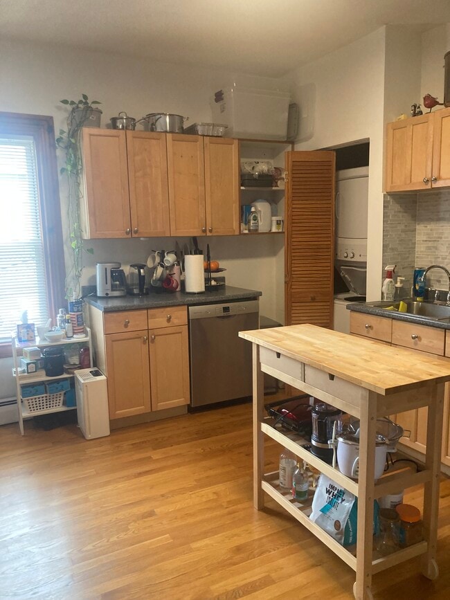 Building Photo - 3 Nira Ave