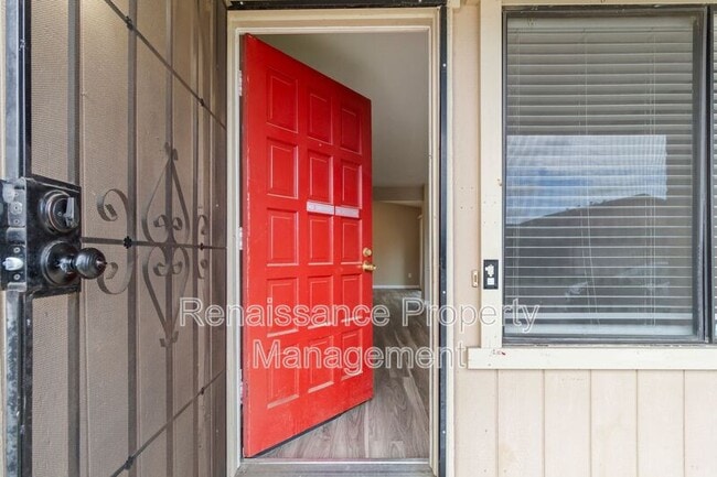 Foto del edificio - 1394 Pajaro Ave