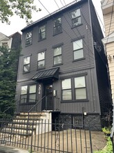 Building Photo - 304 Ege Ave