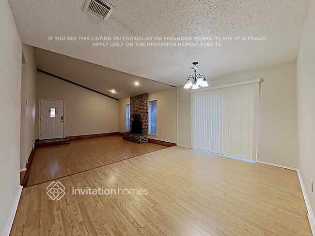 Foto del edificio - 2138 Wood River Rd