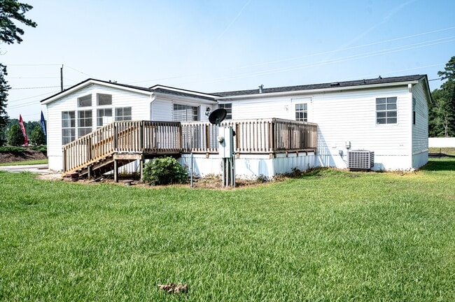 Building Photo - 4014 US-70