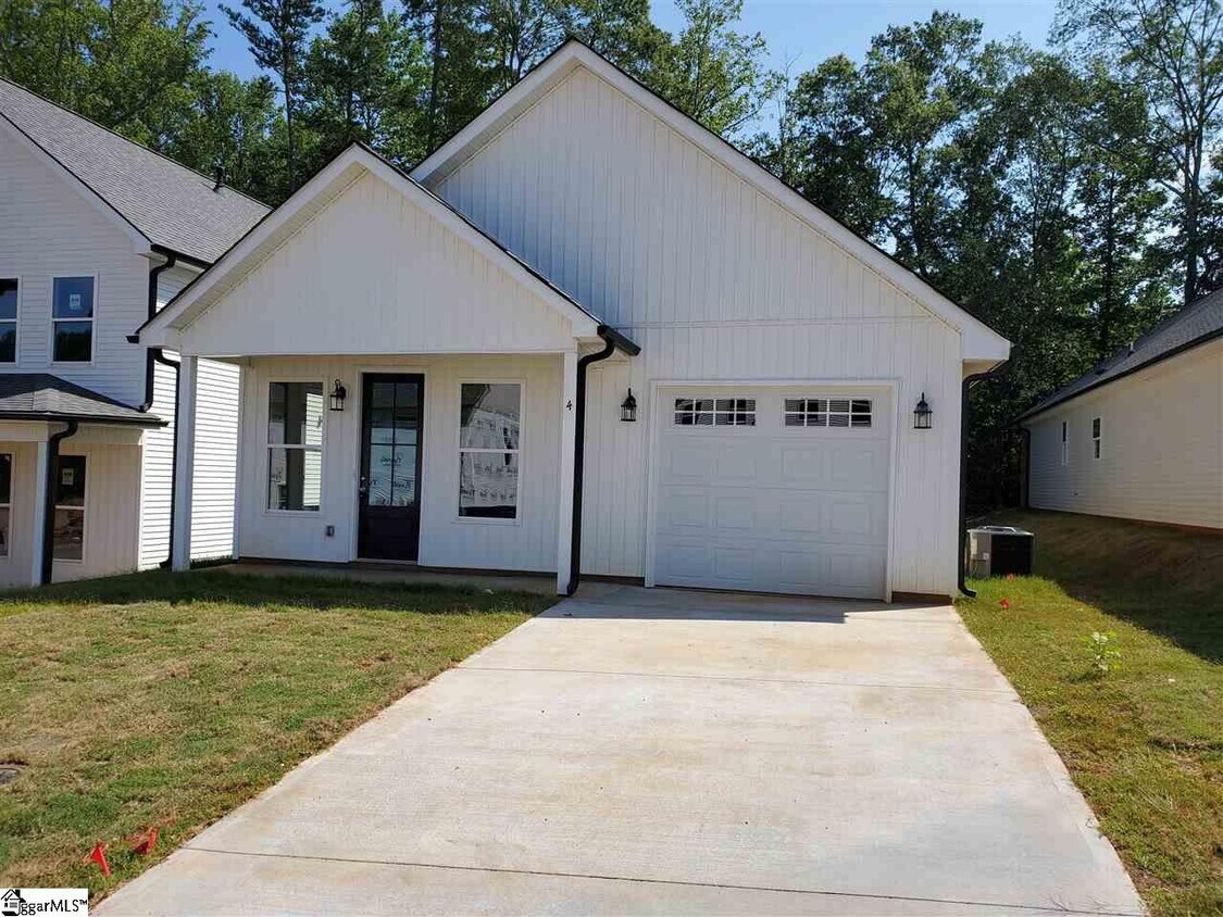 205 Clarus Creek Way Ct, Travelers Rest, SC 29690 House Rental in