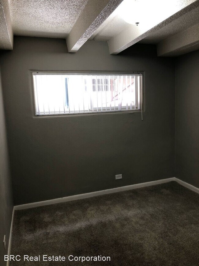 Building Photo - 2 br, 1 bath Apartment - 909 13th Street