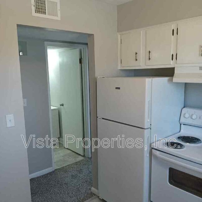 Building Photo - 1603 Gagel Ave