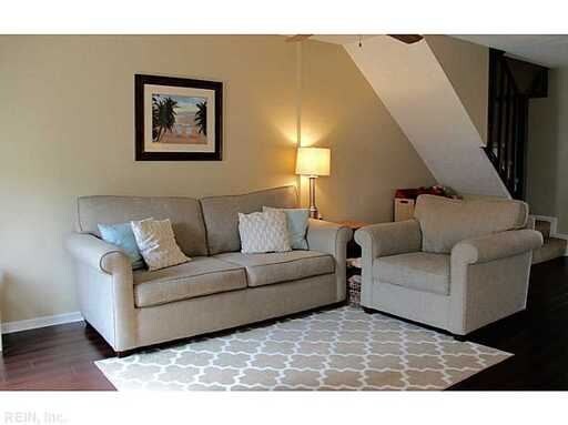 Building Photo - 1252 Corkwood Cir