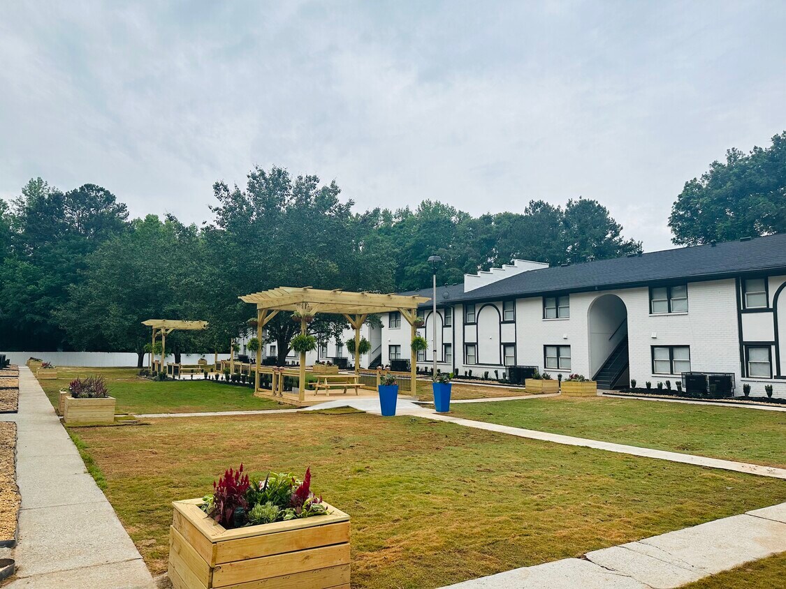 Foto principal - Bolden Courts Apartments LLC