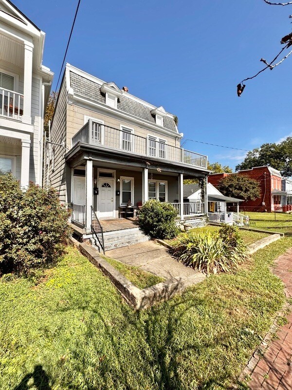 Primary Photo - 1110 N 21st St