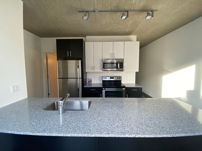 Foto del edificio - 627 W Jackson Blvd