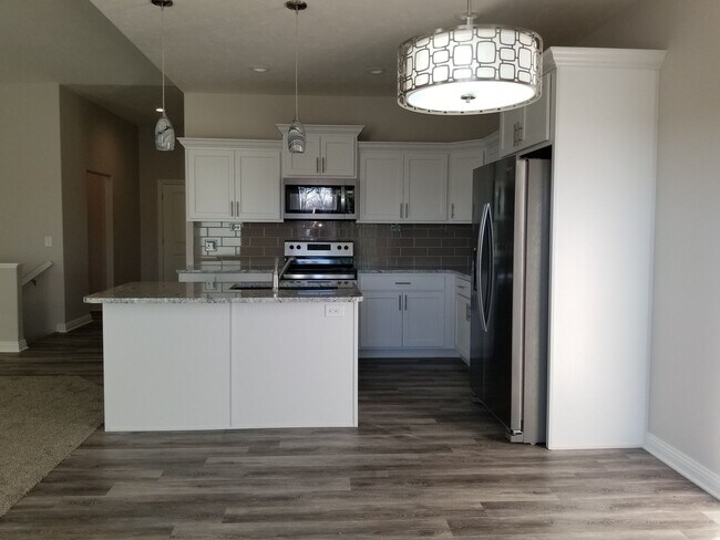 Foto del edificio - Daylight ranch townhome