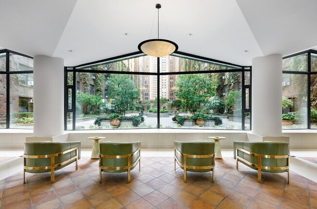 Interior Photo - London Terrace Gardens