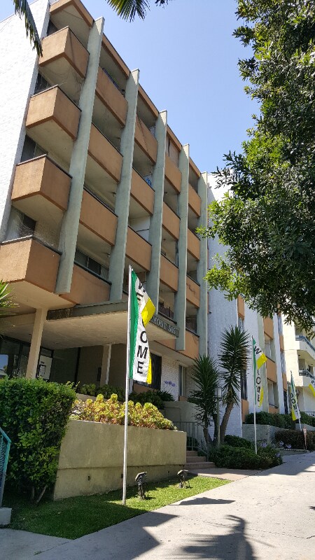 Primary Photo - 505 S La Fayette Park Pl
