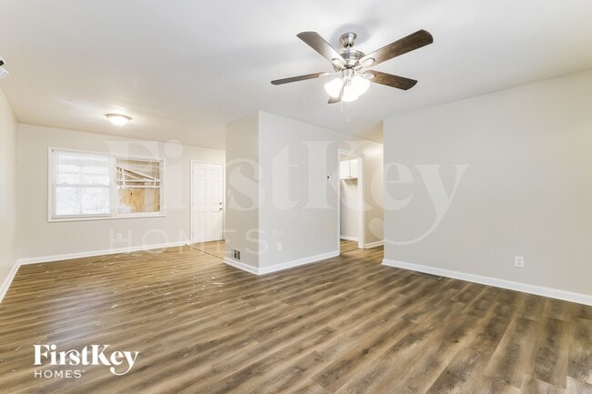 Building Photo - 2596 Yale Terrace