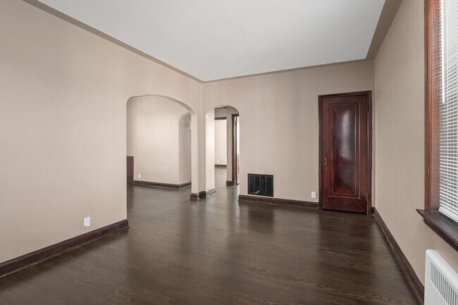 Foto del edificio - 5747 Chippewa St