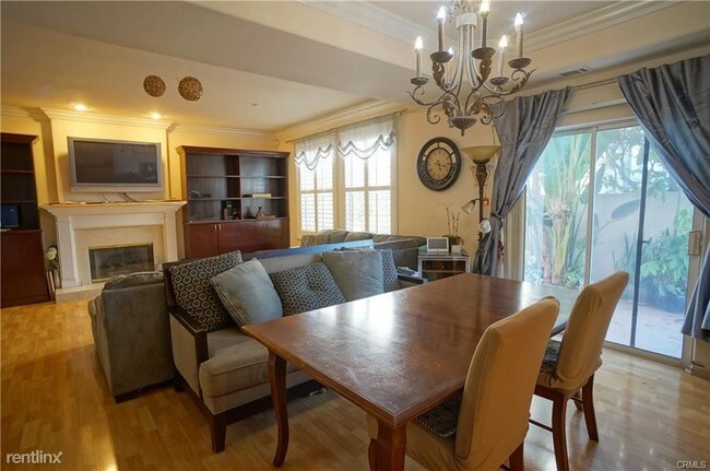 Building Photo - 4 br, 3 bath Condo - 417 California St Unit D