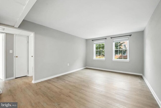 Building Photo - 6613 10th St