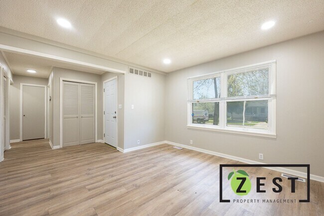 Foto del edificio - 20933 Ridgemont Rd