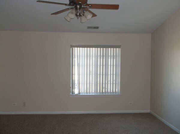 Building Photo - 82 Cherbourg Ct