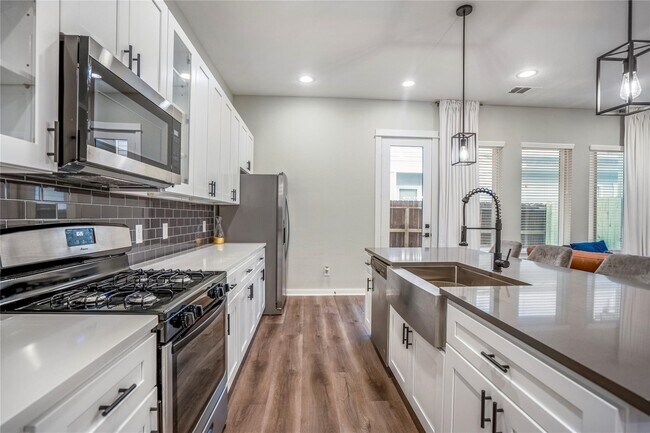 Foto del edificio - 8474 Berry Green Ln
