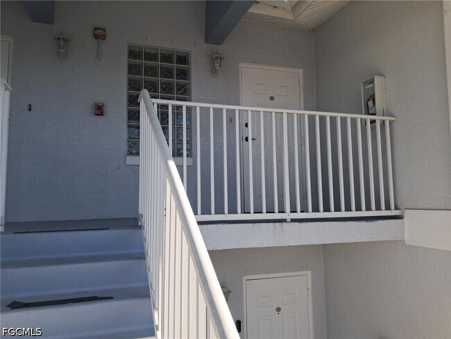 Foto del edificio - 8358 Bernwood Cove Loop