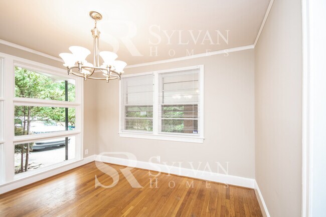 Foto del edificio - Where Charm Meets Comfort