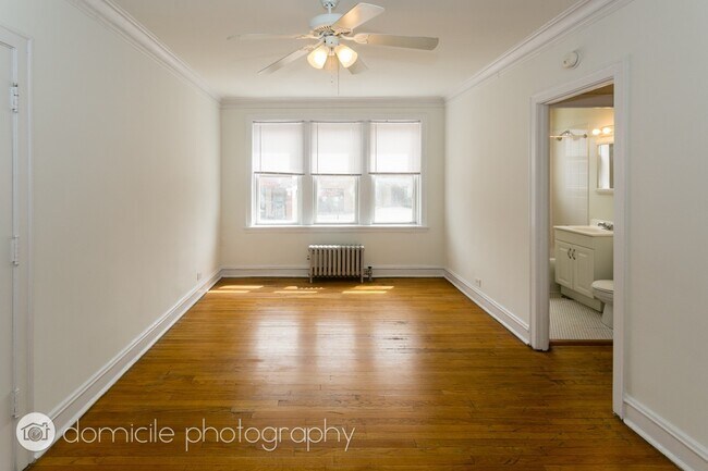 Building Photo - 4803 N Fairfield Ave