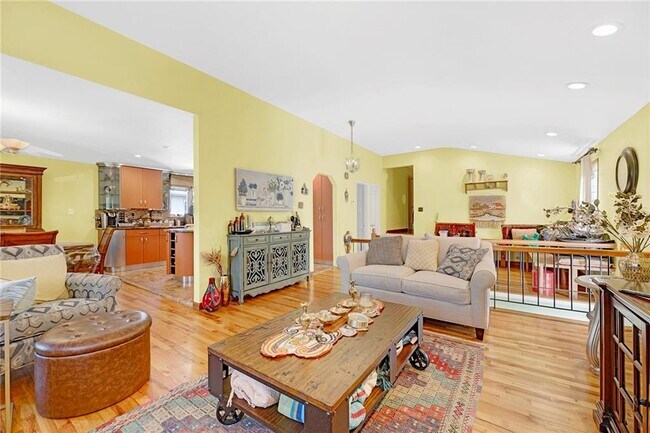 Building Photo - 24 Purdue Ct