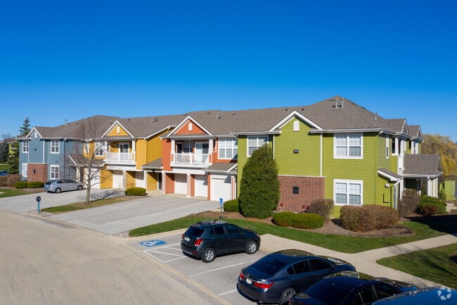 Building Photo - Glenmuir of Naperville Apartments