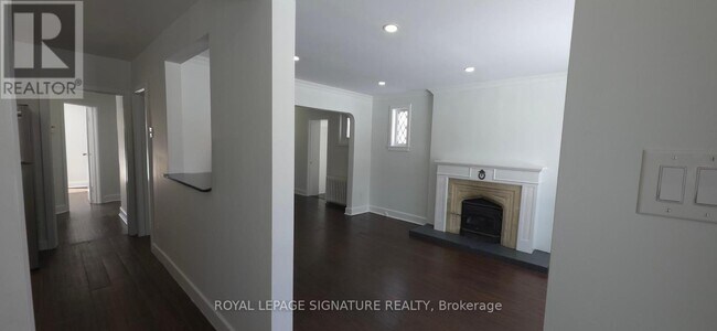 Building Photo - 16 Muir Dr