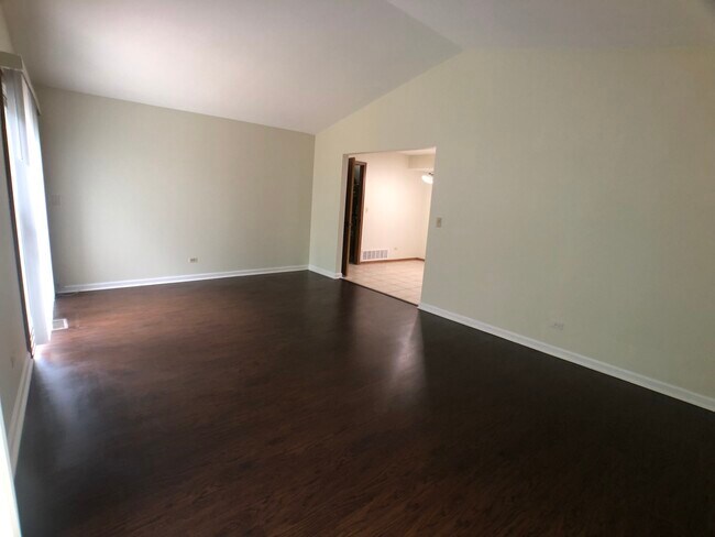 Foto del edificio - 1208 Needham Rd