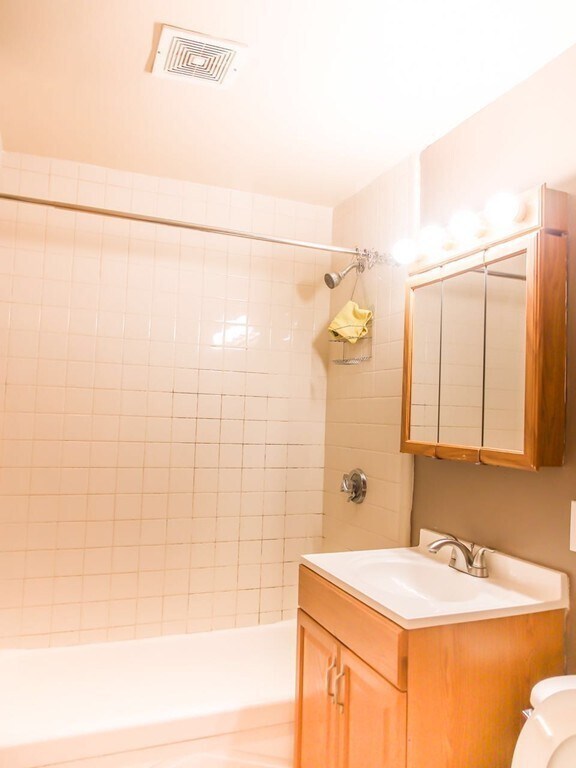 Foto del edificio - 357 Faneuil St