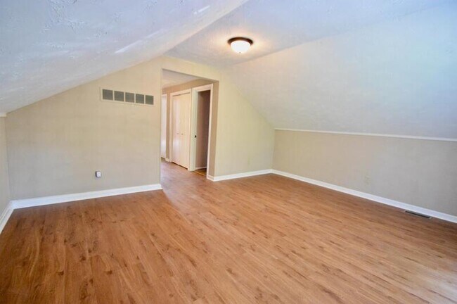 Foto del edificio - 8703 Shelbyville Rd