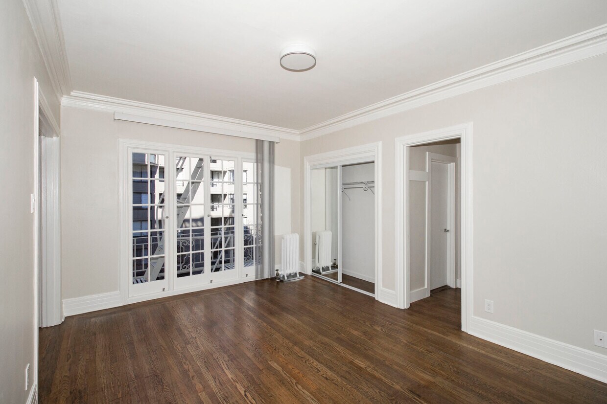 Primary Photo - 969 Bush St