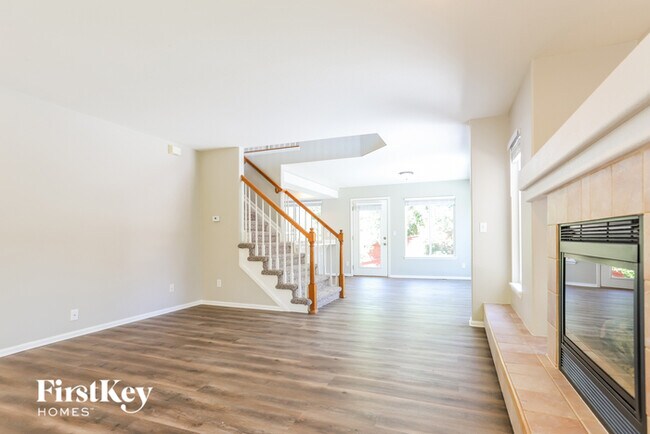 Foto del edificio - 1277 Braewood Ave