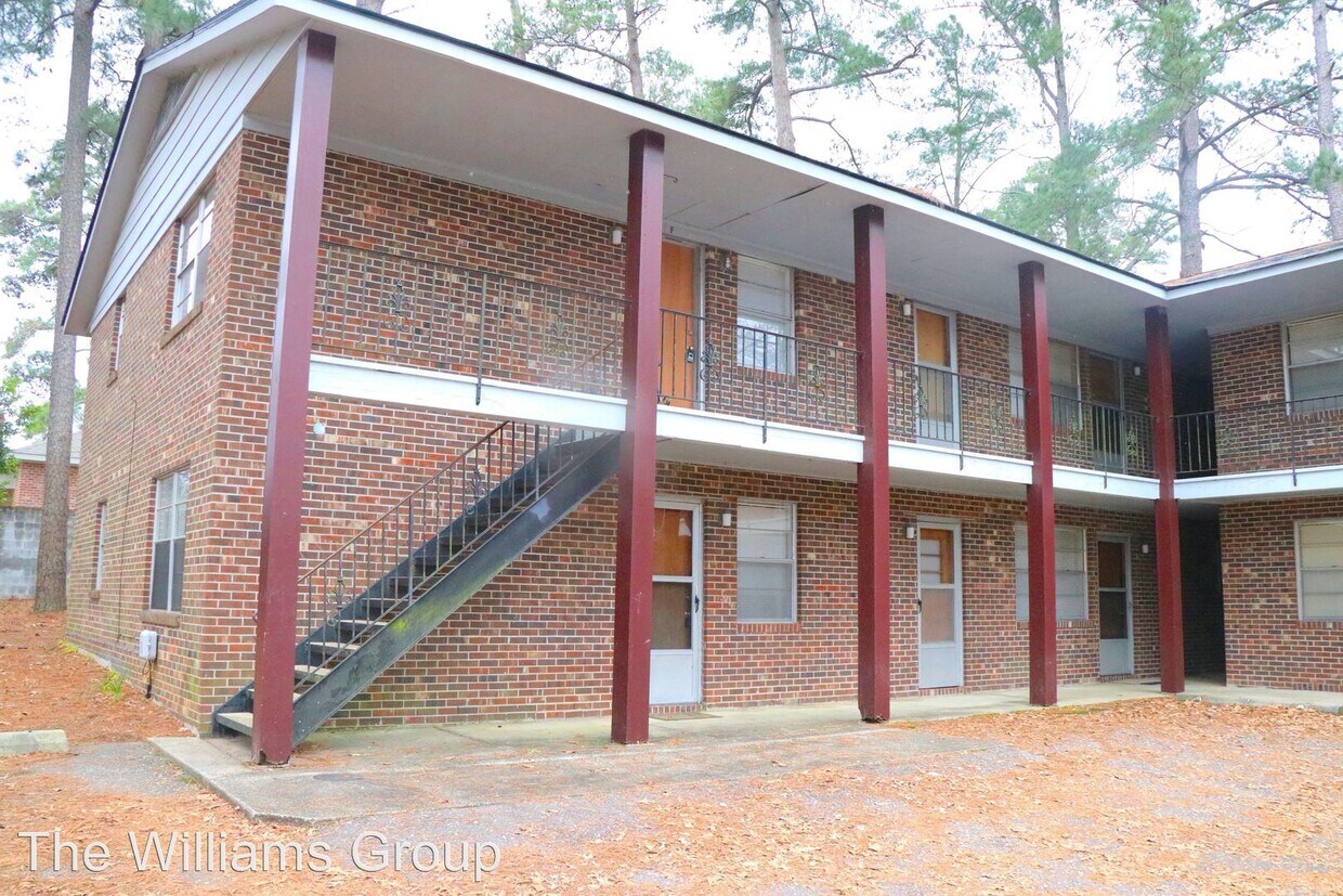 Primary Photo - 1021 W Rowan St