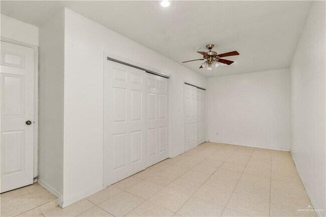 Foto del edificio - 119 E Sunflower Ave