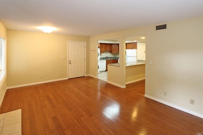 Foto del edificio - 4 Ash Ave