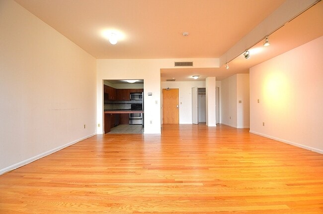 Building Photo - 50 Winchester St