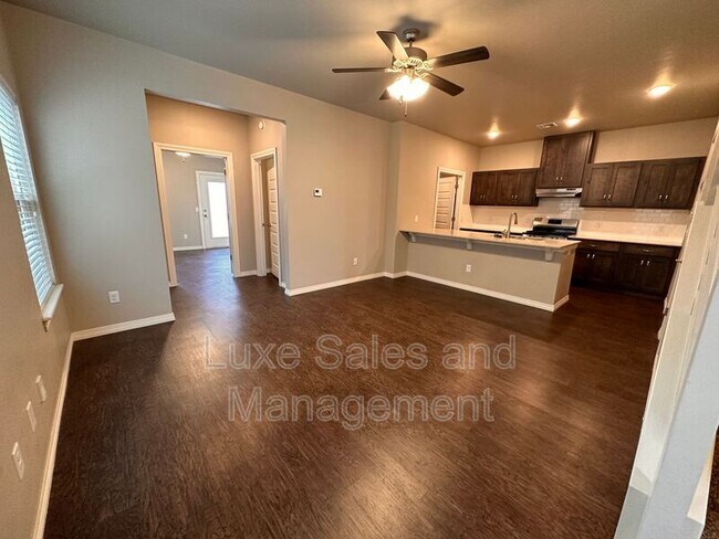 Foto del edificio - 2180 Camino Del Plaza Ln